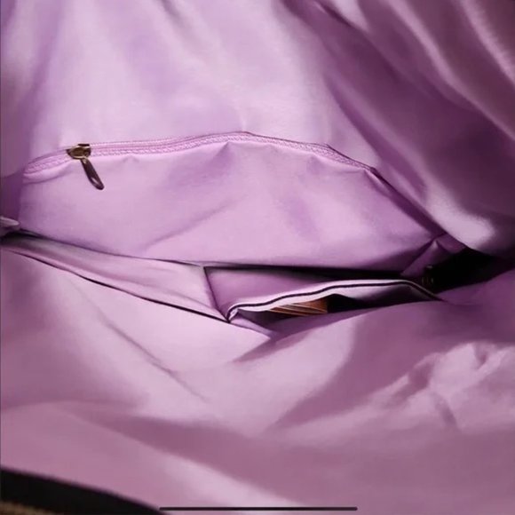 Black Travelon Anti-Theft Quilted Crossbody Pocketbook - Picture 5 of 5